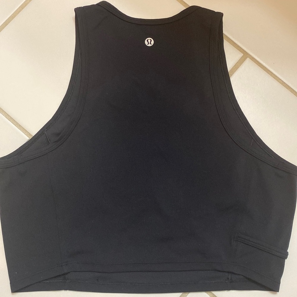 Lululemon crop top
